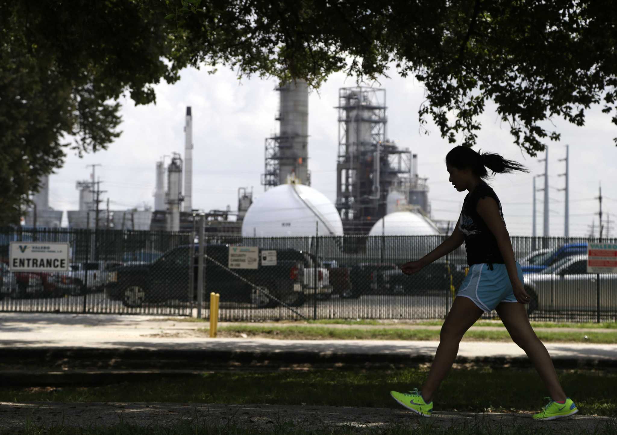 Cnn Highlights East Houston Neighborhood Known For Pollution Woes Cnn Highlights East Houston Neighborhood Known For Pollution Woes