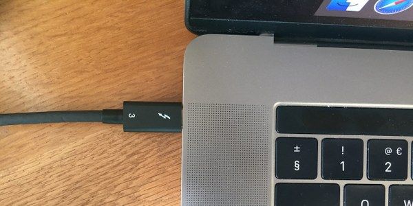 What Is Thunderbolt Port And Cable Uses Advantages Faqs What Is Thunderbolt Port And Cable Uses Advantages Faqs